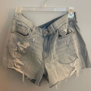 Old Navy women’s boyfriend mid rise jean short size 8